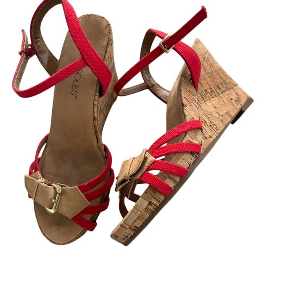 Aerosoles Women’s Plush Around Wedge Sandals - Picture 2 of 4